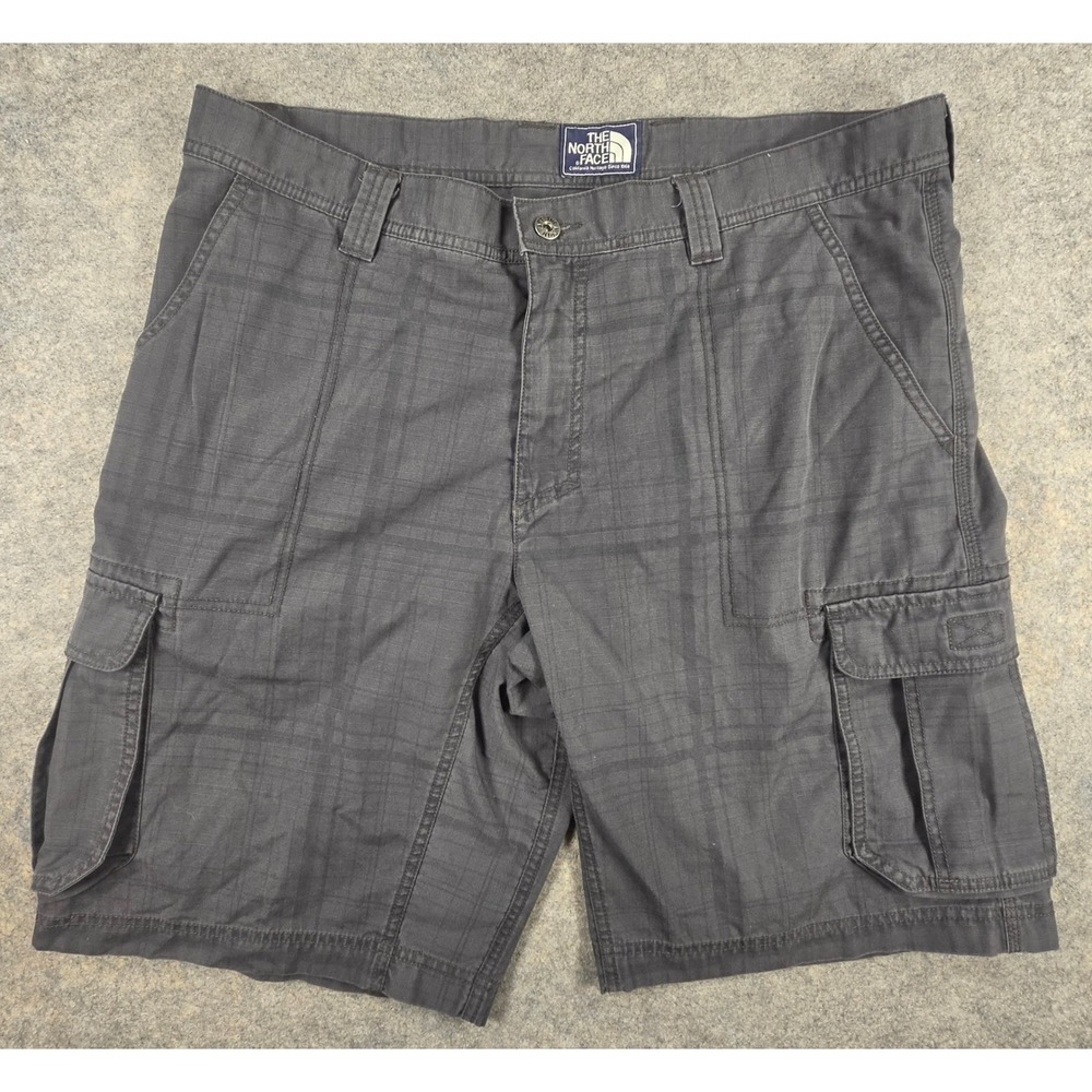 The North Face Mens Gray Plaid Cargo Shorts Size 38 Regular LQ 265994